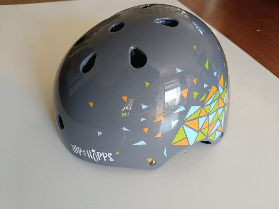 Kask na hulajnogę i rolki czy rower orzeszek rozmiar S/M