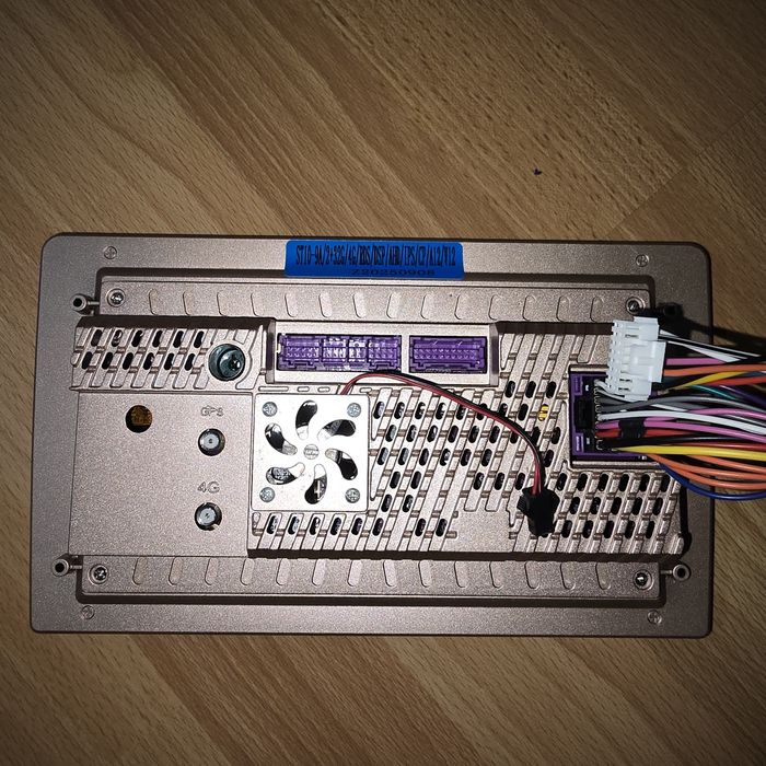 Radio 9" 2DIN z Androidem AndroidAuto i Carplay+BT+4G+Wifi+kamera AHD