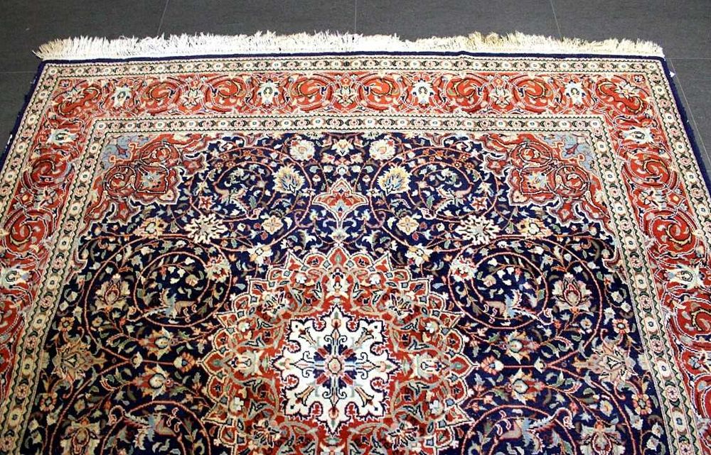 Tapete Persa Ghoum feito com Lã de Caxemira s/ Algodão - 150cm x 150cm