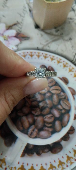 Срібні прикраси,сережки,обручки.