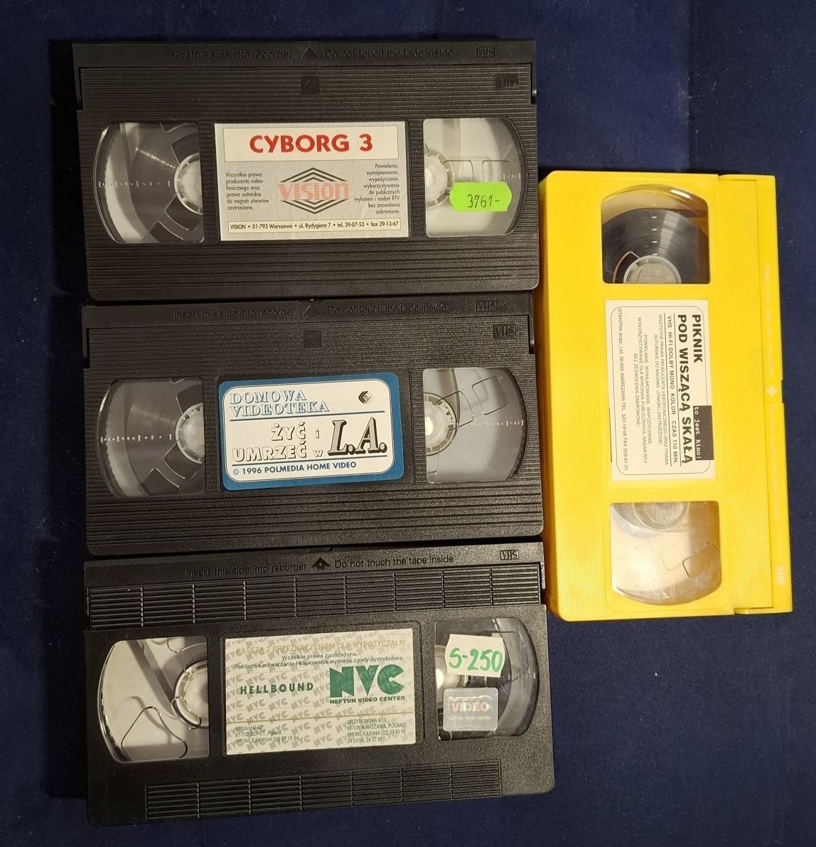 Żyć I umrzeć w L.A. Hellbound. Cyborg 3. Piknik pod... kasety VHS