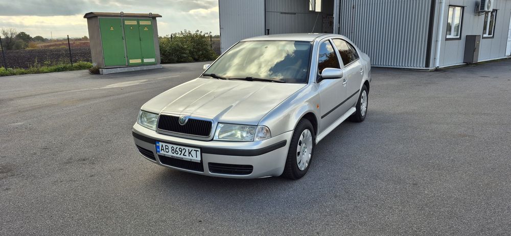 Шкода Тур 1.6 газ бенз 2006