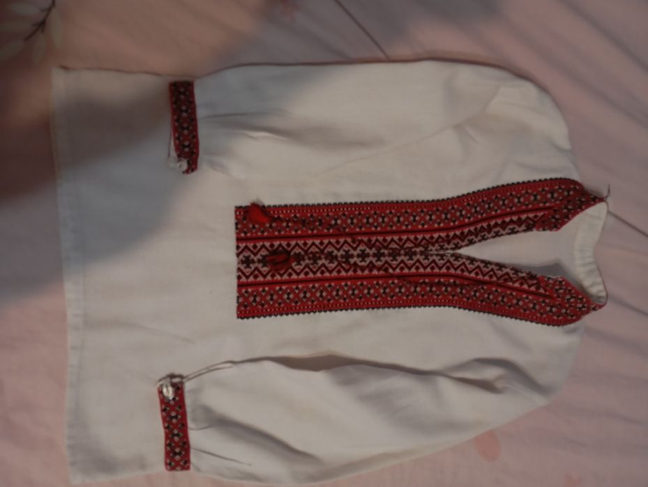 Дитяча вишиванка