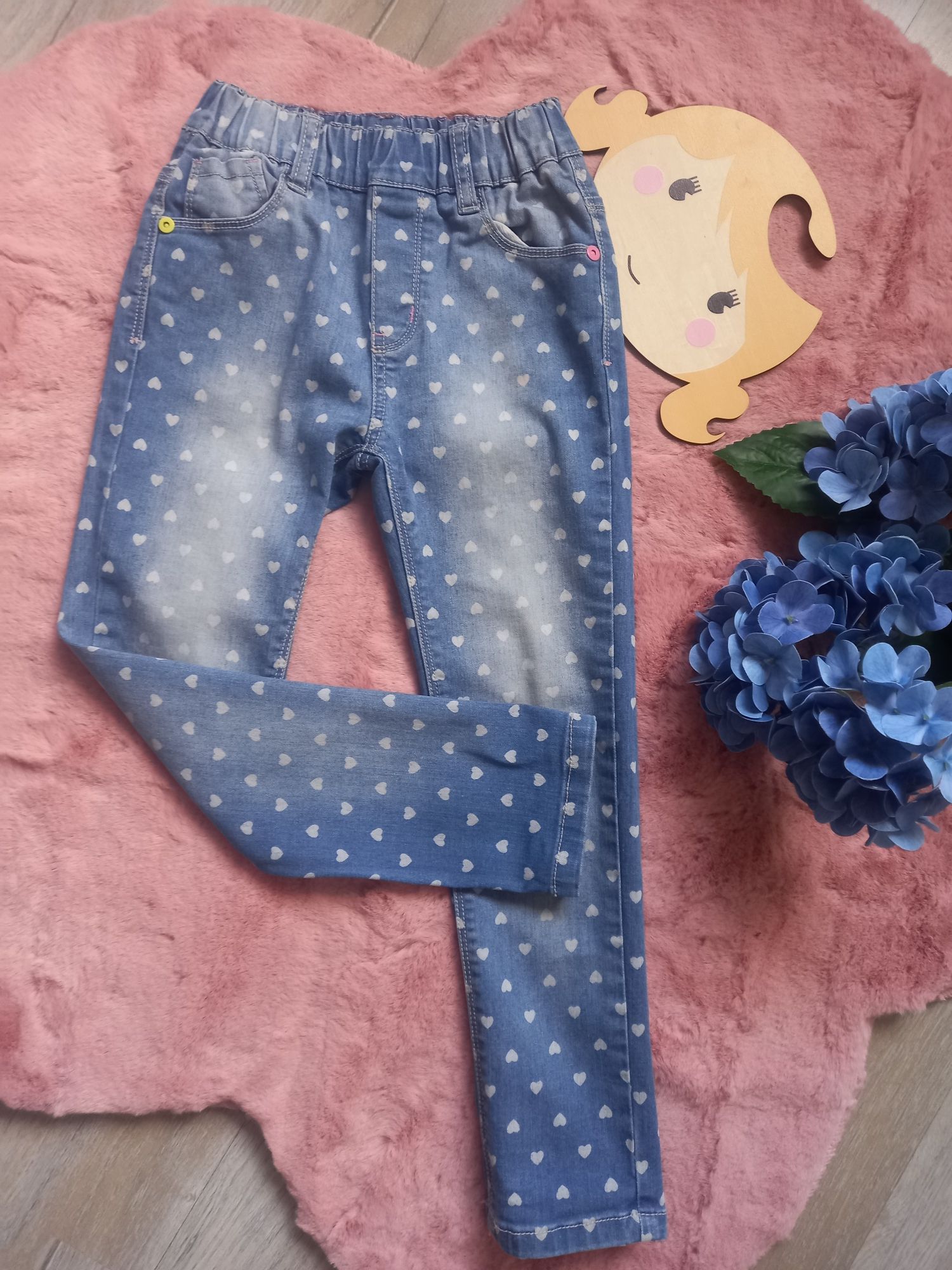 Przepiękne spodnie jeansy serduszka  B&Q Kids roz 6 lat 116 cm
