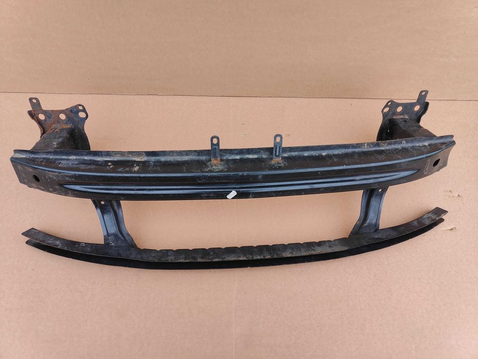 belka zderzaka przód VW Passat b6