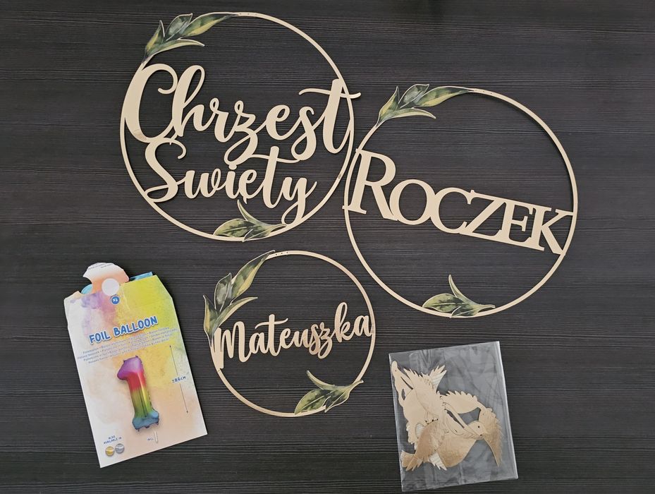 Baner Girlanda na ściankę dekoracyjna  , koła 30cm , imie 20cm Chrzest