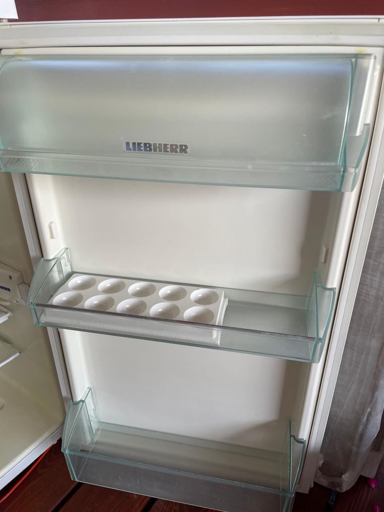 Mała lodówka LIEBHERR – używana