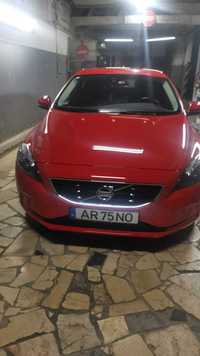 Volvo V40 1.6 D muito estimado