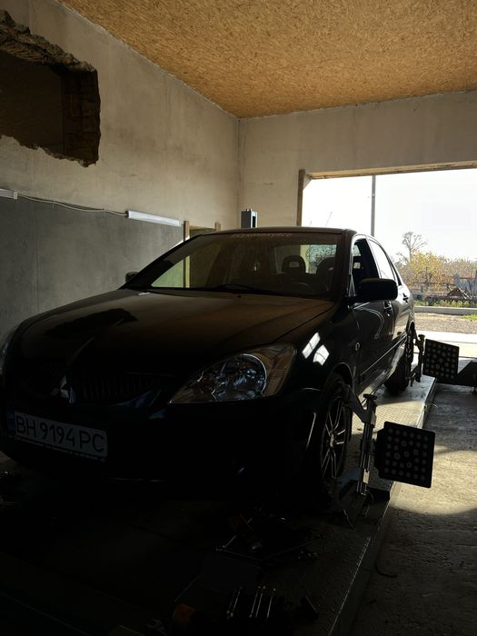 Mitsubishi lanser 9 2008г