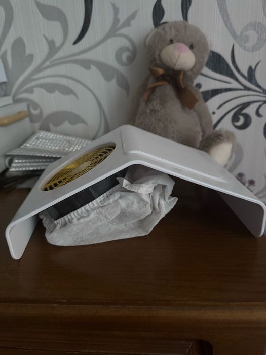 Вытяжка для маникюра