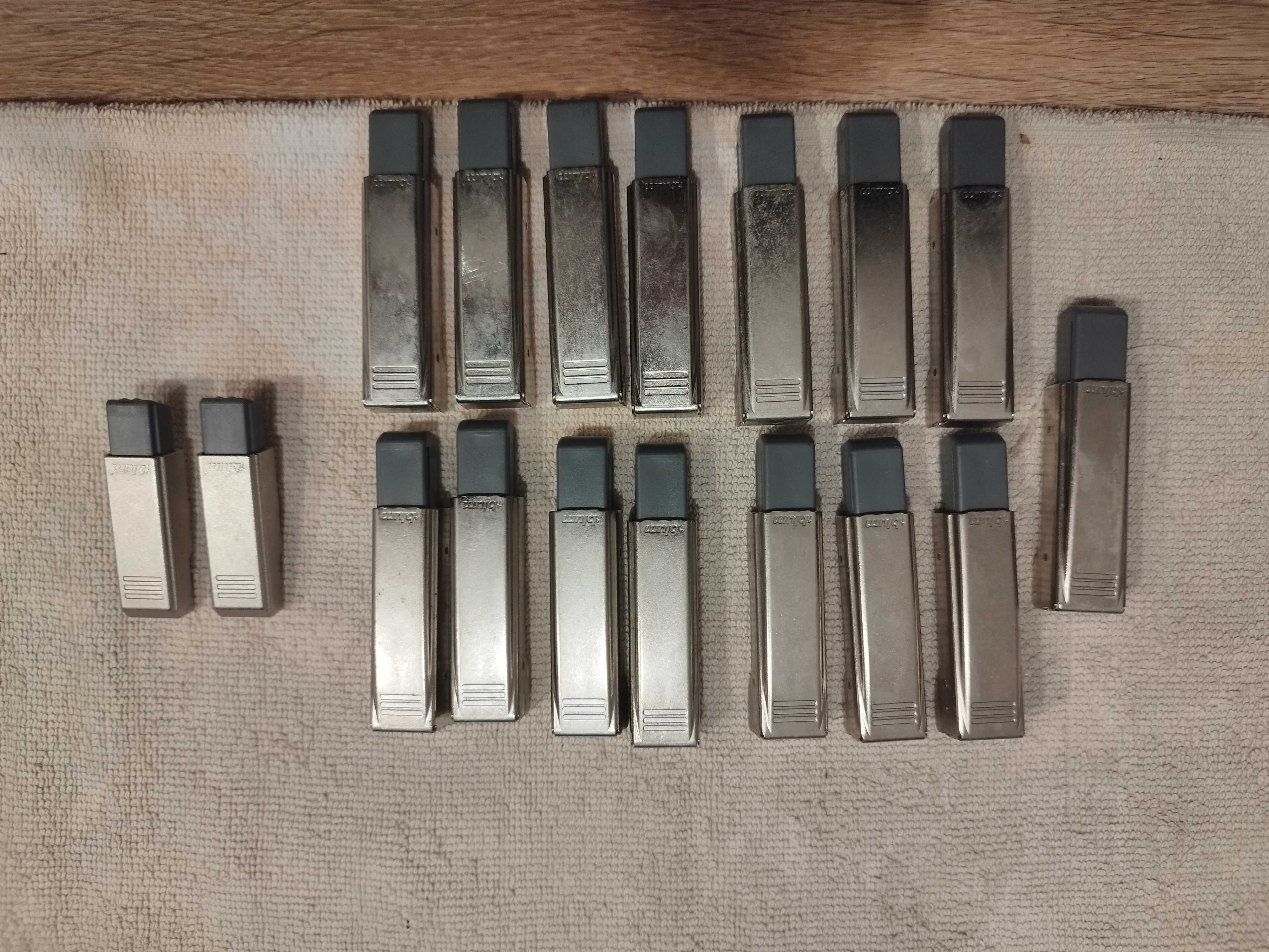 Dobradiças Ikea várias