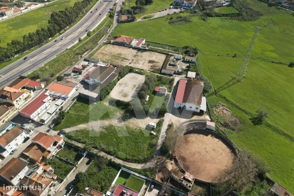 Terreno de excelência na Quinta da Estrela, Casas Velhas, Almada (junt