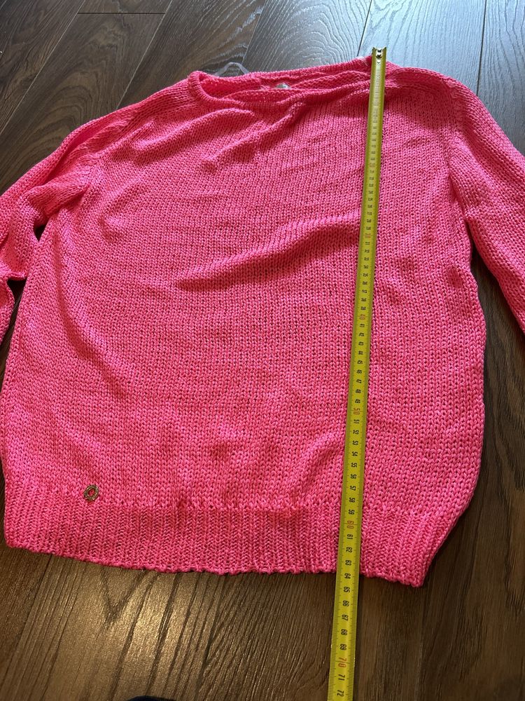 Sweter rozowy neonowy