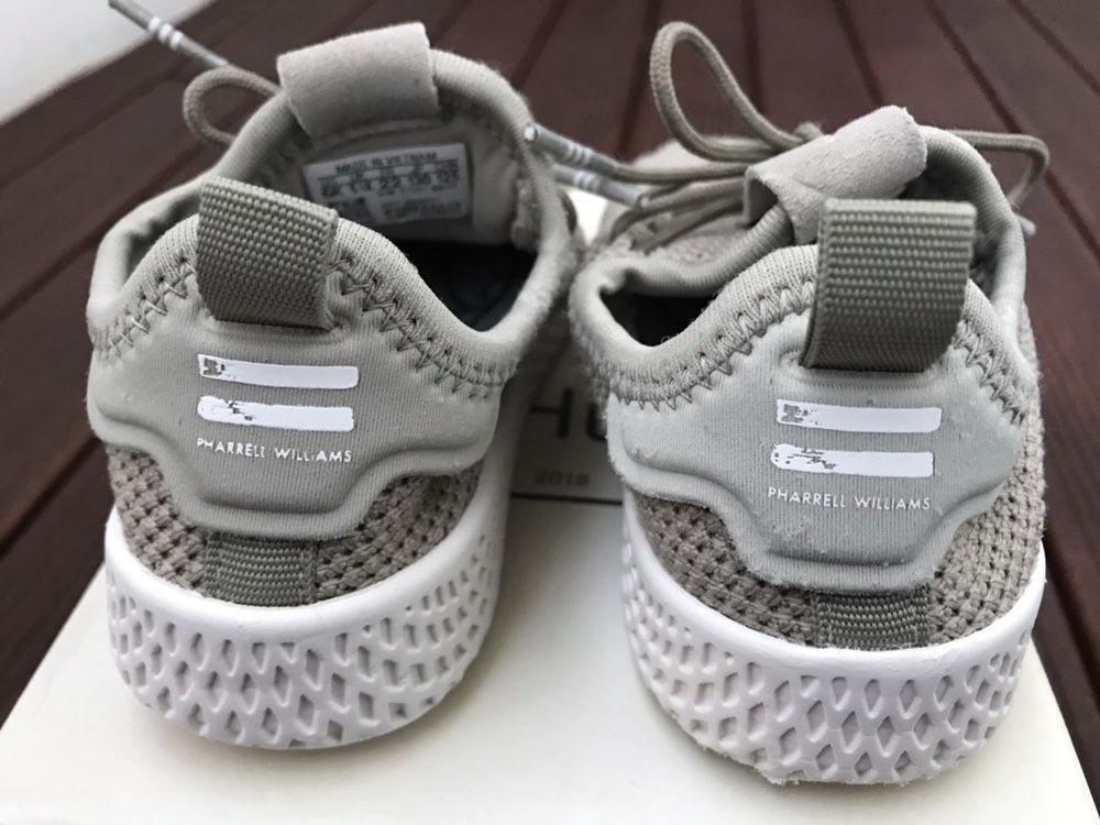 Adidas Pharrell Williams r. 22 buty chłopięce oryginalne karton