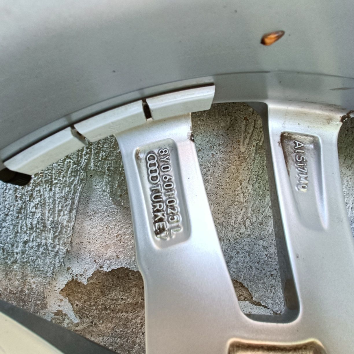 Audi a3 S3 8y0 koła zimowe felgi opony komplet 5x112 17 cali