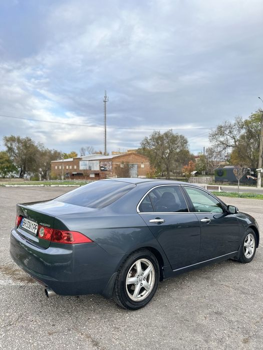 Продам автомобиль honda akkord 7