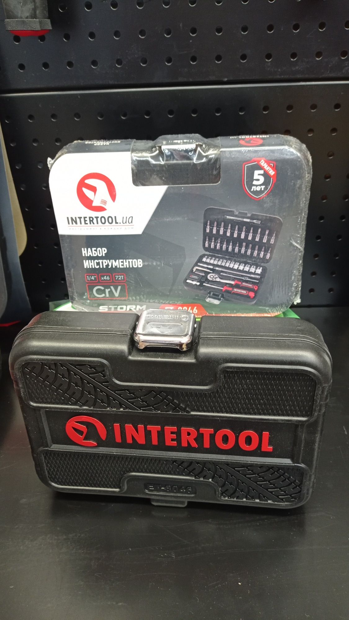 Набір інструментів 1/4 ", 46 од., Cr-V INTERTOOL ET-8046