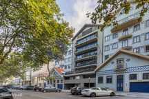 Arrendamento de T0 com garagem e arrumo, na Rua de Gondarém - Foz do D