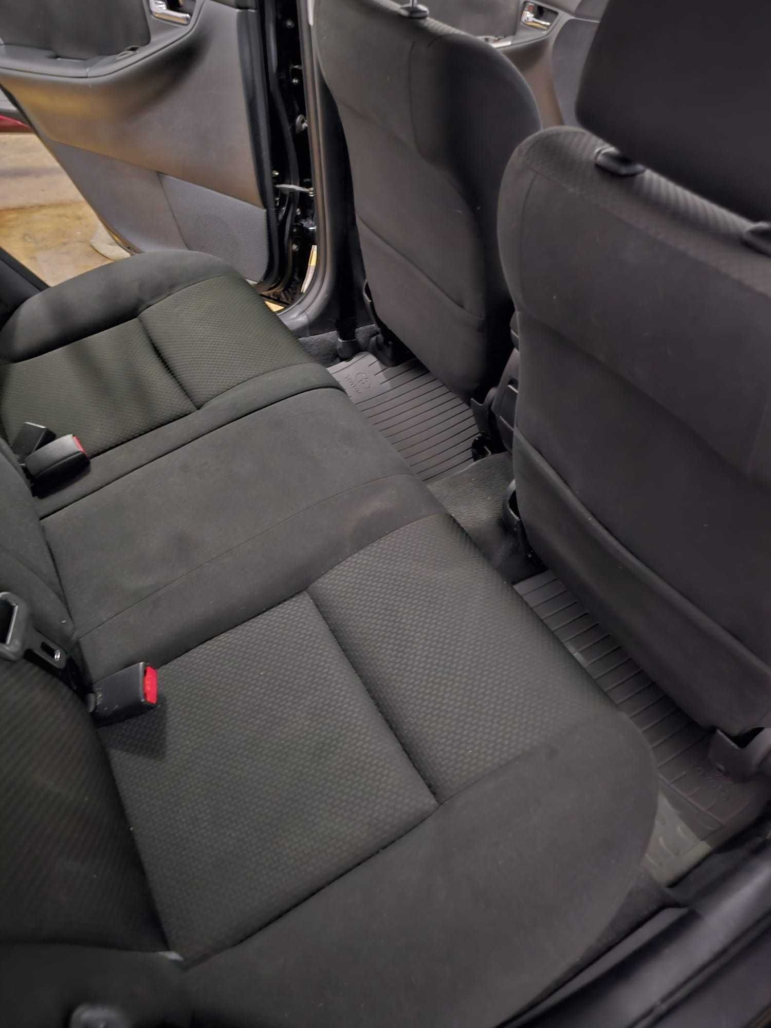 Toyota Corolla 1.4 D4D Automático Gasóleo 2005