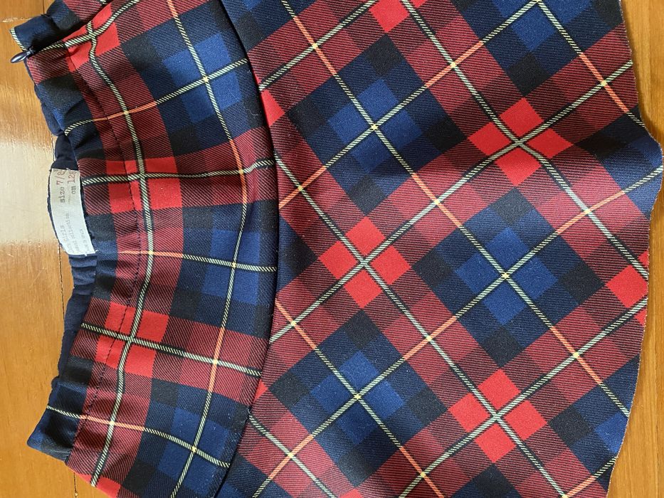 Saia xadrez azul marinho e vermelha zara kids 7/8anos