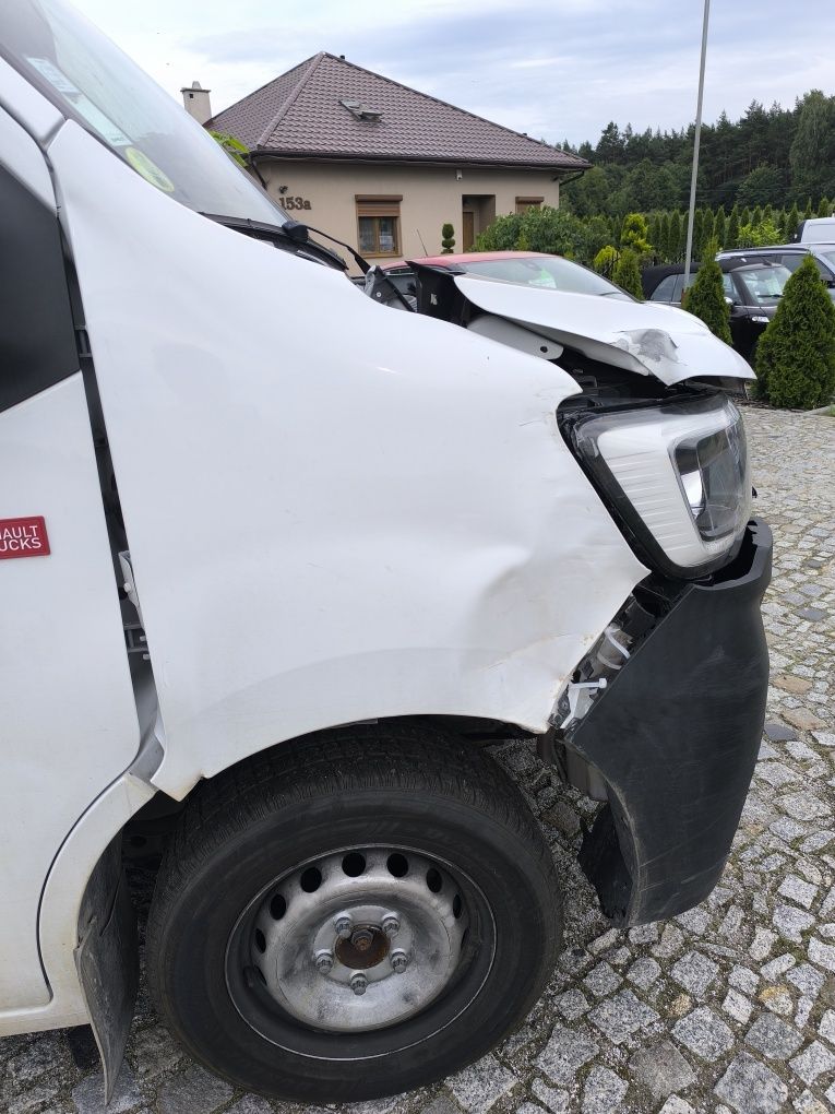 Renault master L3H3 2,3 136km uszkodzony