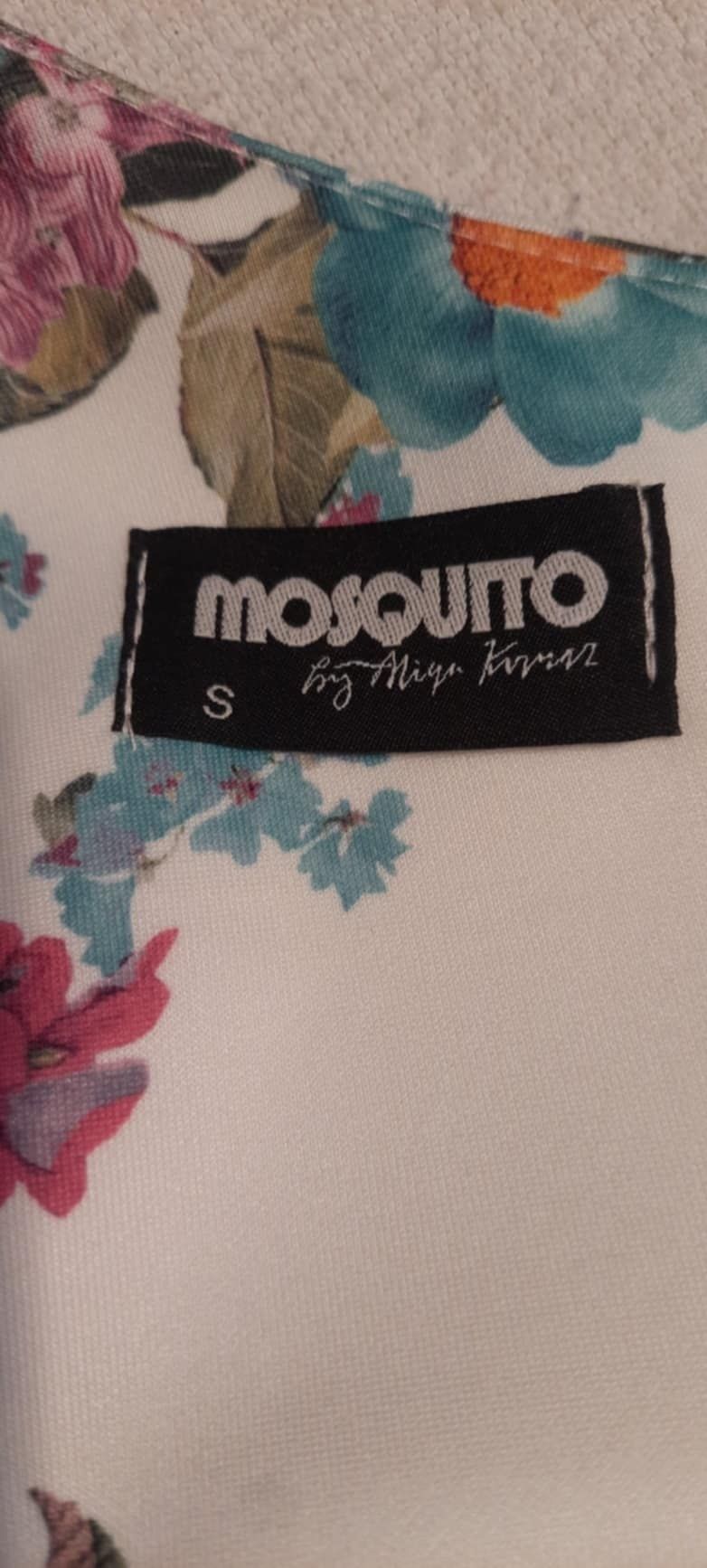 Krótka sukienka w kwiaty Mosquito