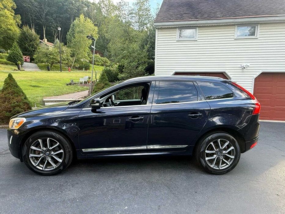 Volvo XC60 T6      2016