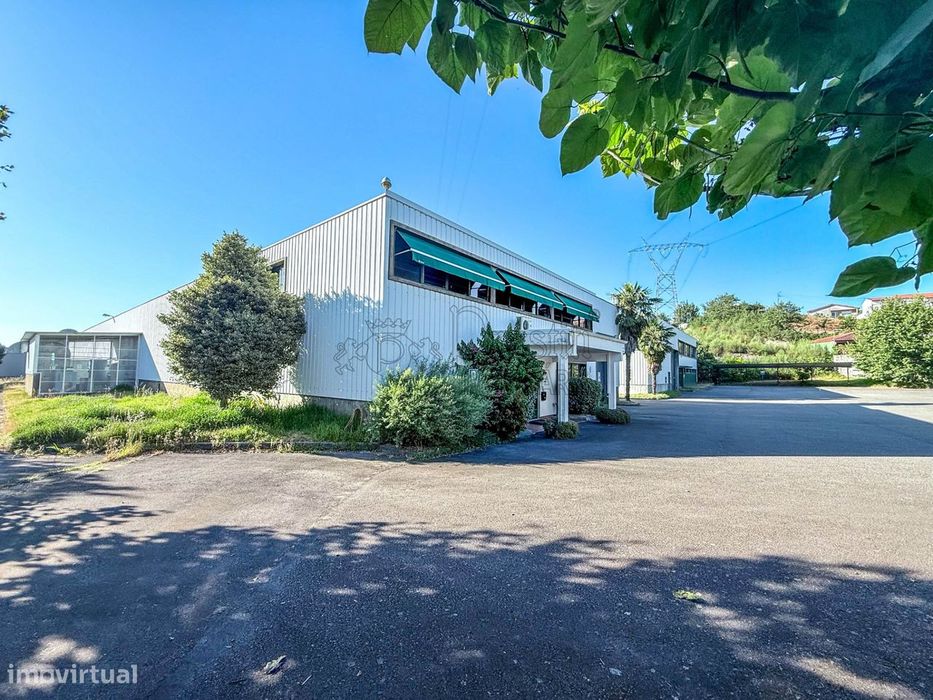 Pavilhões para Venda em Guimarães