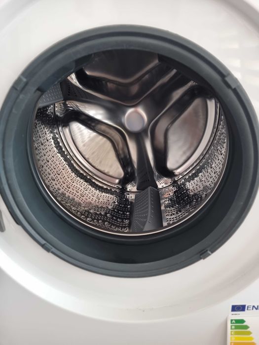 Máquina de Lavar Bosch Serie 6 — 9 kg, 1400 rpm — Nova + Garantia
