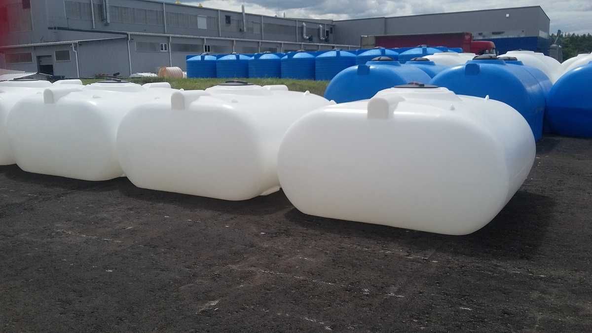 Пластиковые емкости для транспортировки КАС и воды