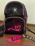 НОВИЙ Рюкзак шкільний Kite Education
Heart K24-702M-1 (LED)