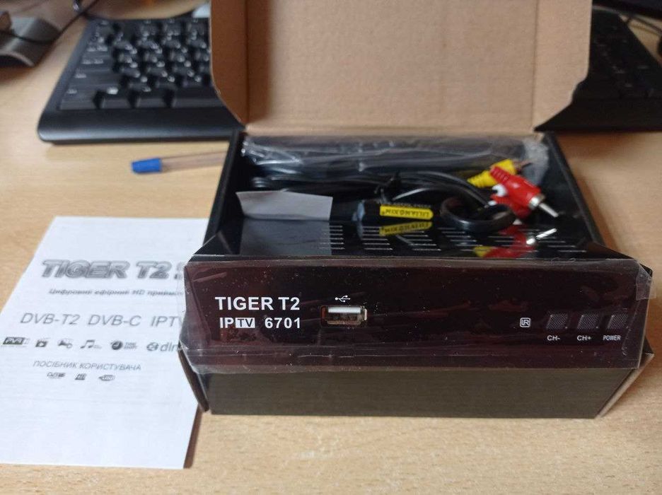 Тюнер Tiger T2 IPTV 6701