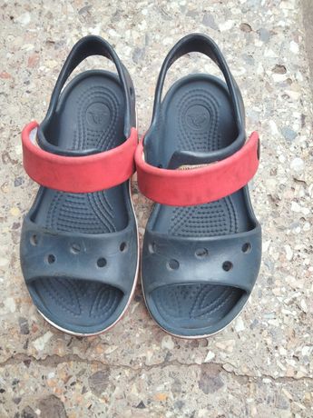 Продам босоножки Crocs  размер 10
