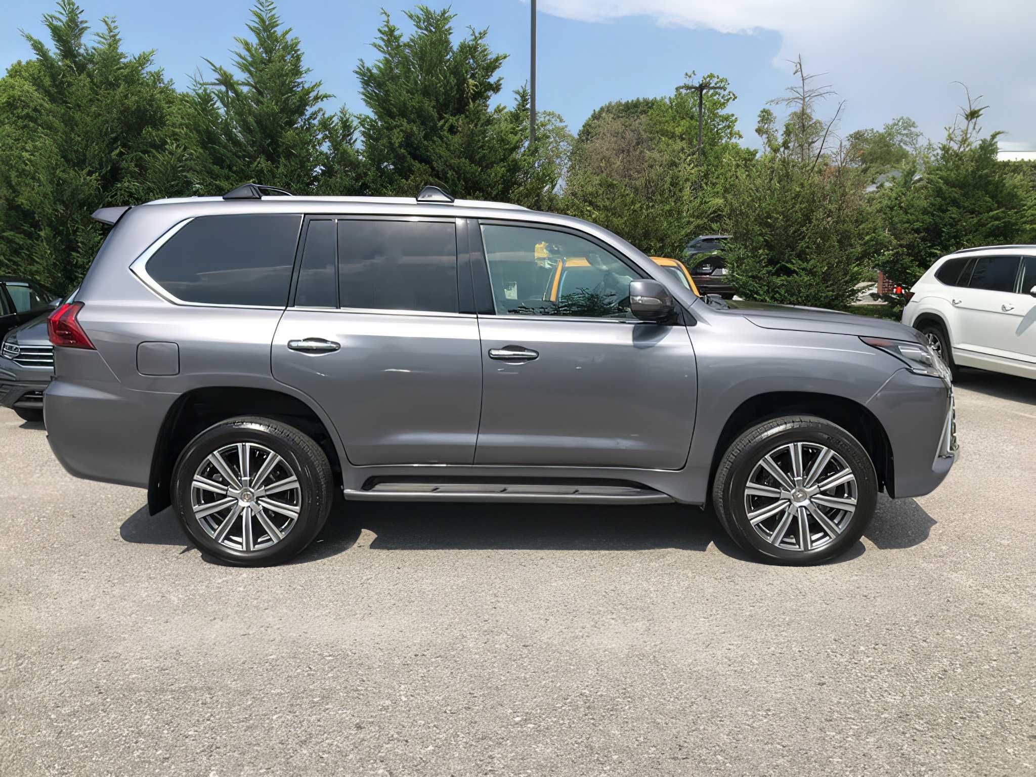 2016 Lexus LX 570