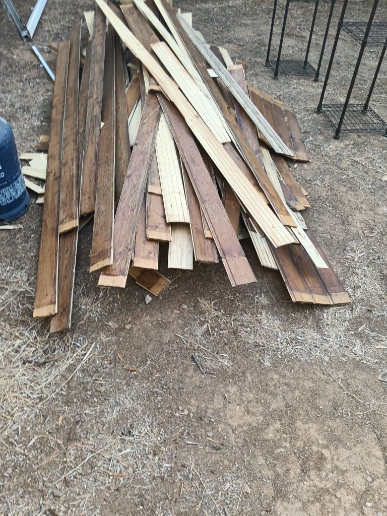 Madeira paletes e deck