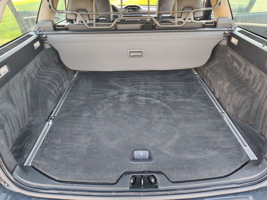 Volvo V70 1.6 D2 Auto Troco  163€ Mês