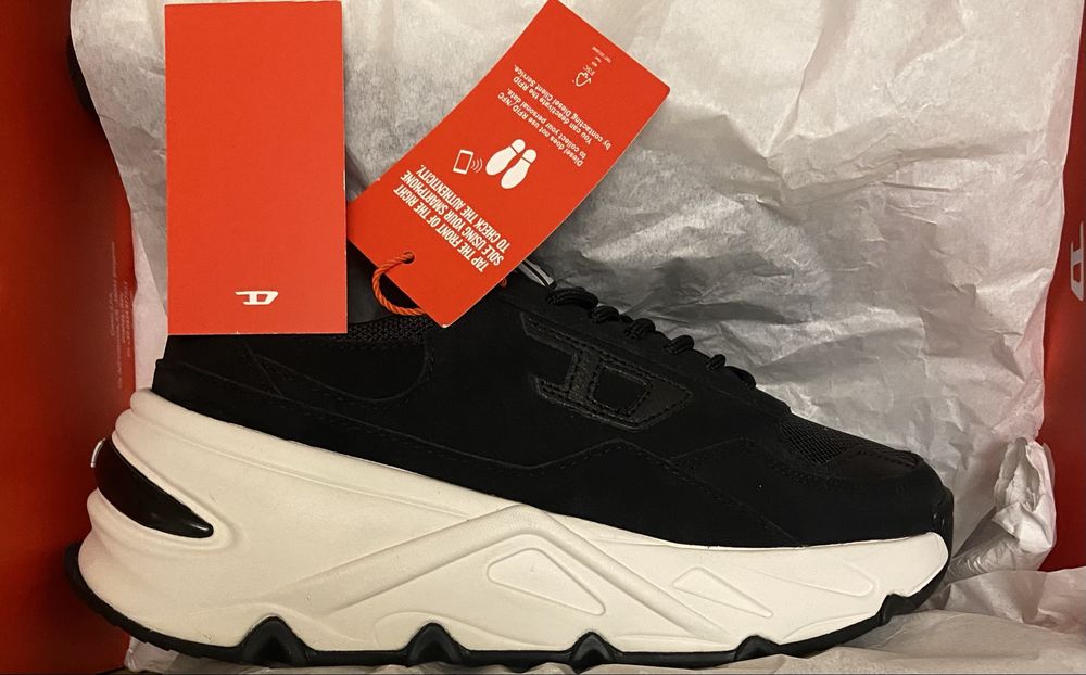 Кросівки (взуття) Diesel S-Savannah W