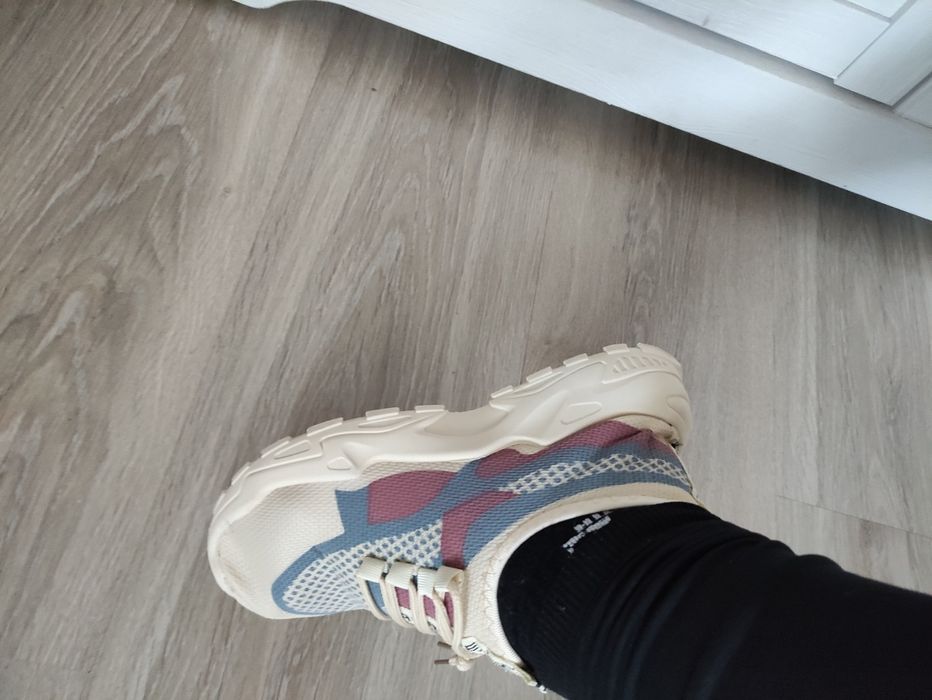 Sneakersy buty damskie wiosenne 38 38,5 39 24,5cm sportowe wiosna nowe