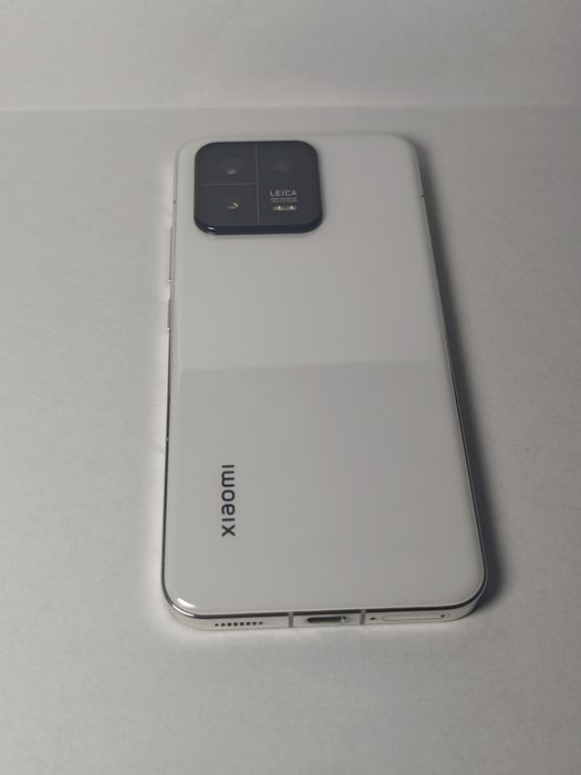 Xiaomi 13 8/256 CN