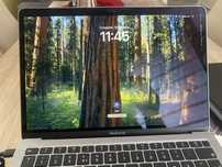 MacBook Air M1 lbardzo ladny