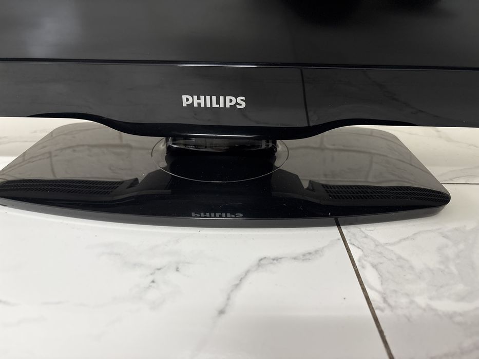 Телевізор Philips 32PFL3605/12