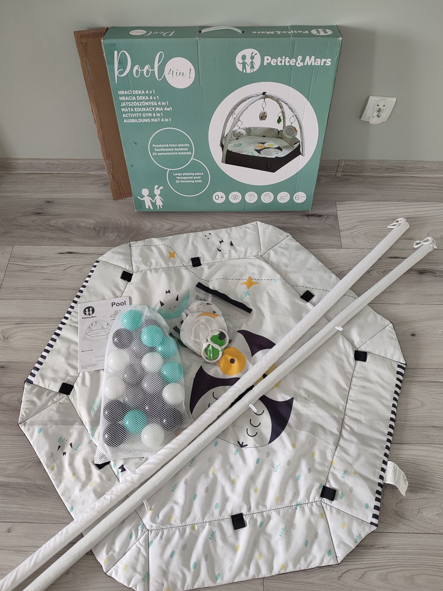 Mata edukacyjna Petite&Mars pool 4in1