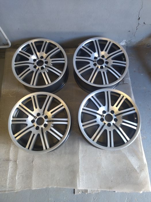 Диски BMW M  R19 5/120 (67 стиль) одноширокі.