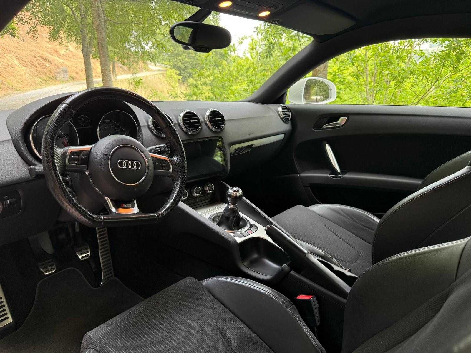 Audi TT 1.8TFSI S-Line