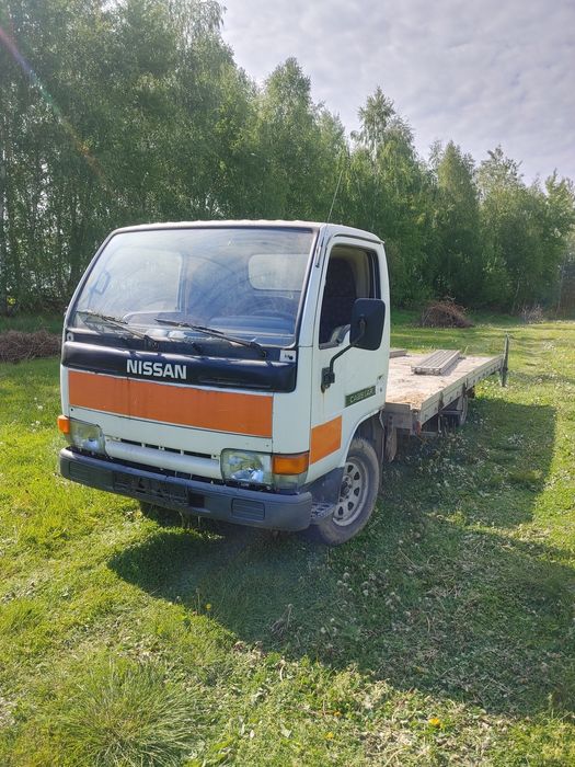 Nissan cabstar 2.5d ładowność 1720kg!!