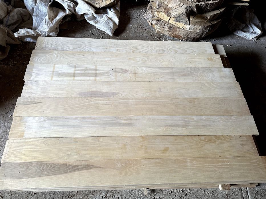 Доска ясеня и дуба для пола. Вагонка, паркет, террасная доска.