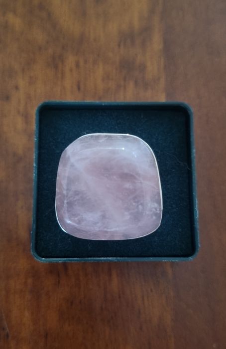 Srebrny pierścionek z różowym kwarcem 925