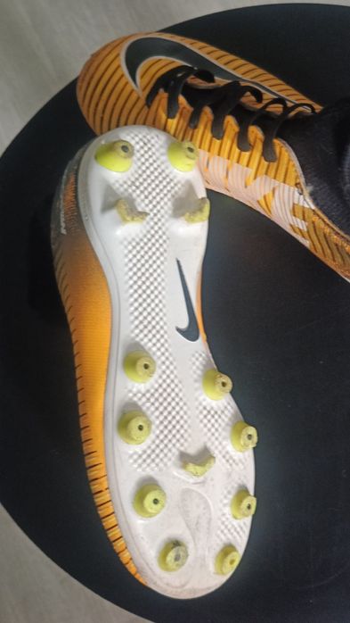 Buty korki rozmiar 34 Nike