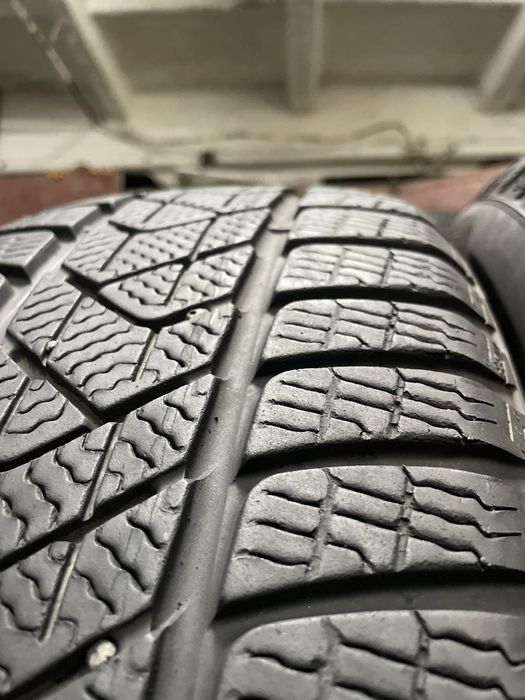 205/55 R19 Pirelli Sottozero 3 (Зимова гума бу) Склад-Шин