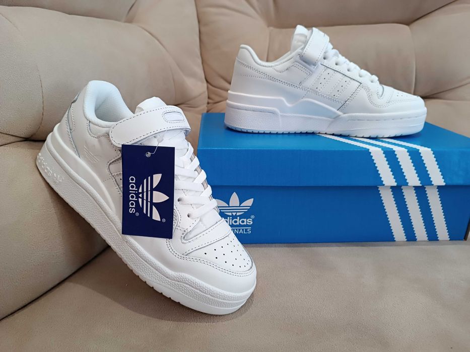 Жіночі кросівки adidas forum (2 кольори)